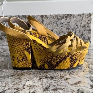 Millie’s Platform Sandals